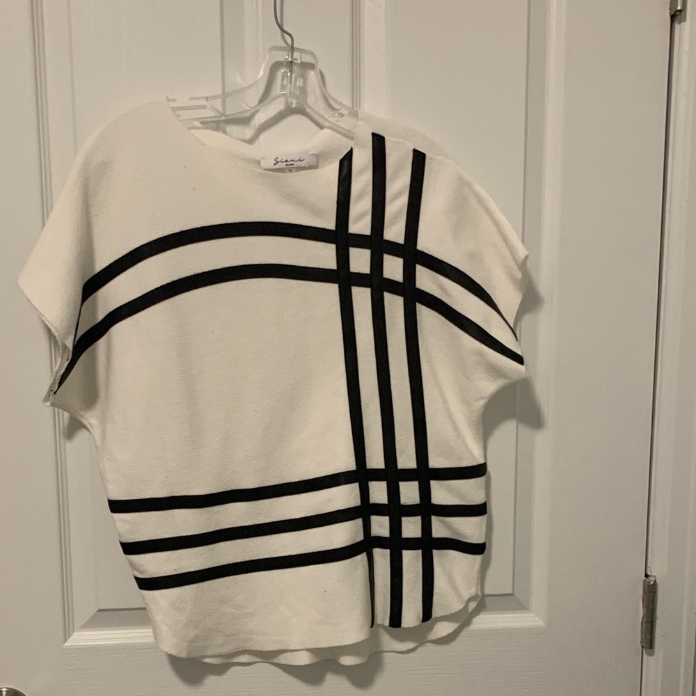 # 3/51 Siani Milano White Top with faux leather Black Stripes, size M